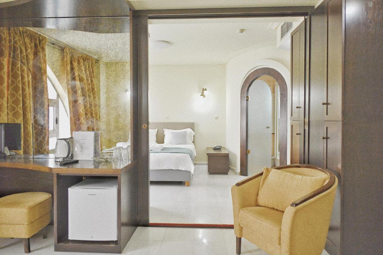 New Times Home & Hotels Near Metro Station Athens Center Екстер'єр фото