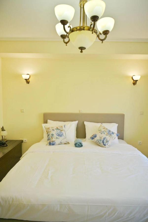New Times Home & Hotels Near Metro Station Athens Center Екстер'єр фото
