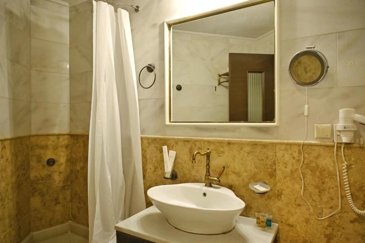 New Times Home & Hotels Near Metro Station Athens Center Екстер'єр фото